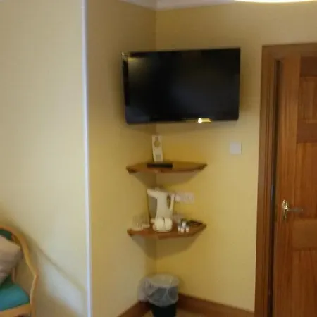 Ballyraine Guesthouse Letterkenny Room photo